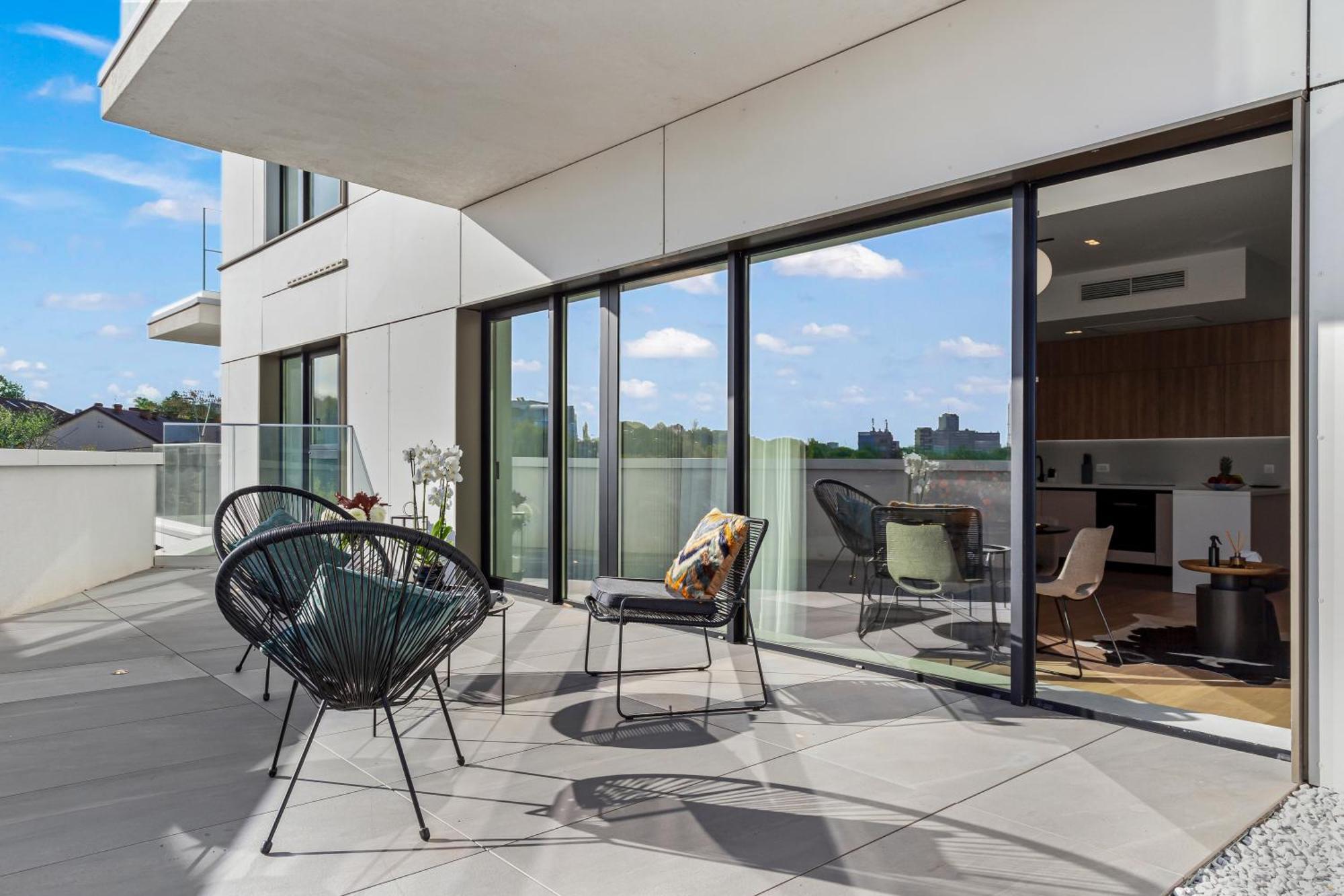 One Verdi Luxury Apartments Bukarest Kültér fotó