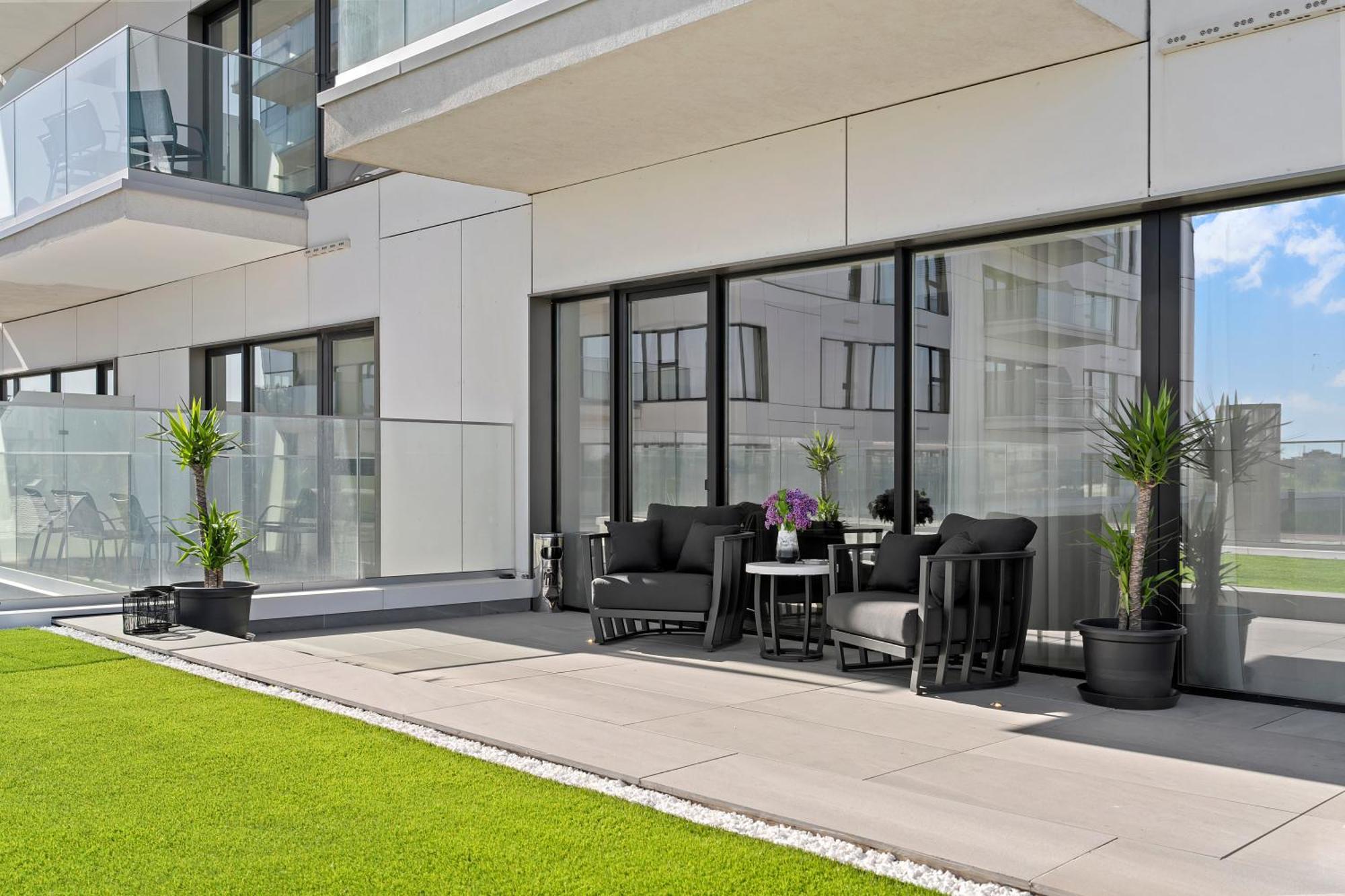 One Verdi Luxury Apartments Bukarest Kültér fotó