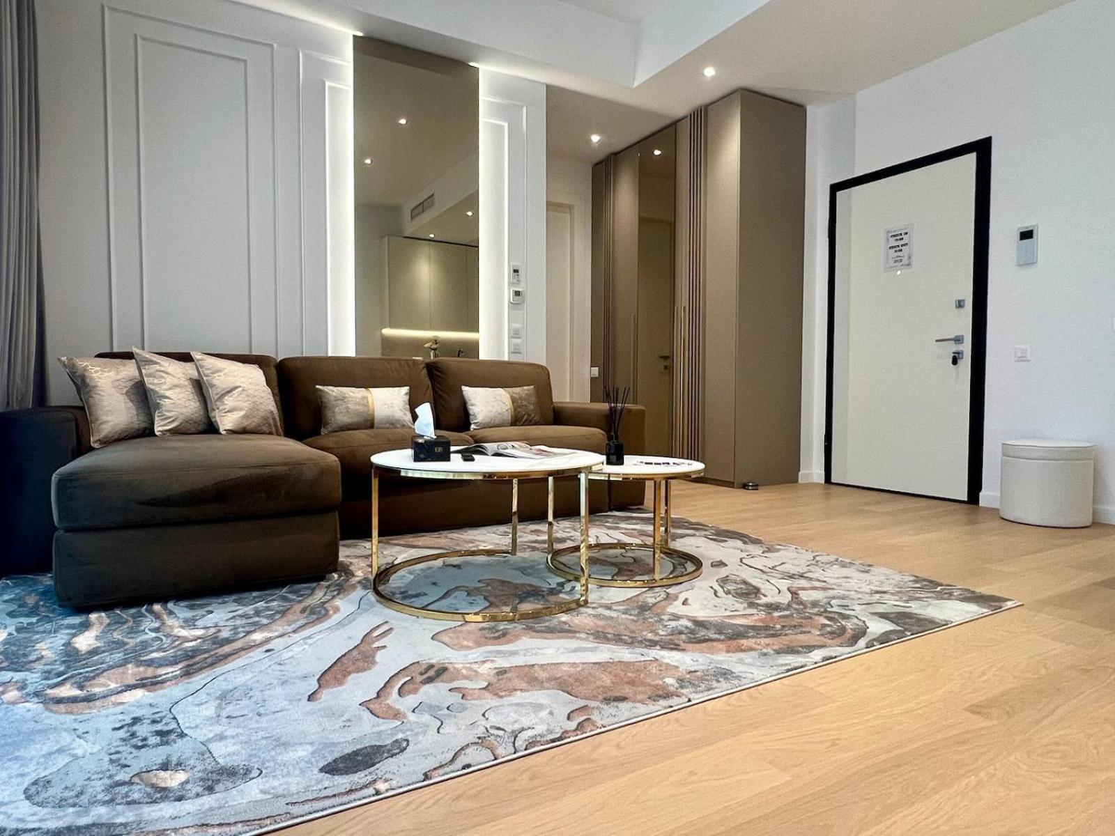 One Verdi Luxury Apartments Bukarest Kültér fotó